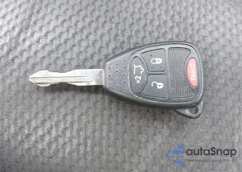 2014 Chrysler 200 Lx z USA, uszkodzony, nr VIN 1C3CCBAB0EN210290